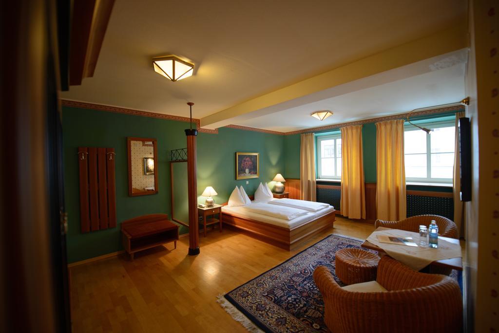 Gasthof Hotel Zweimueller Grieskirchen Room photo