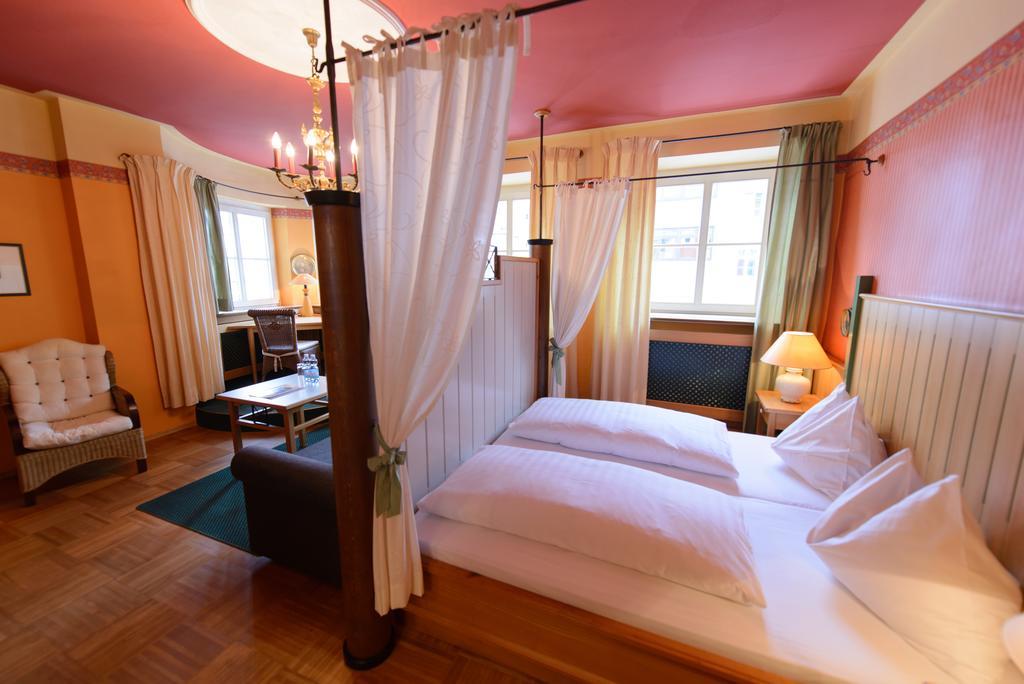 Gasthof Hotel Zweimueller Grieskirchen Room photo