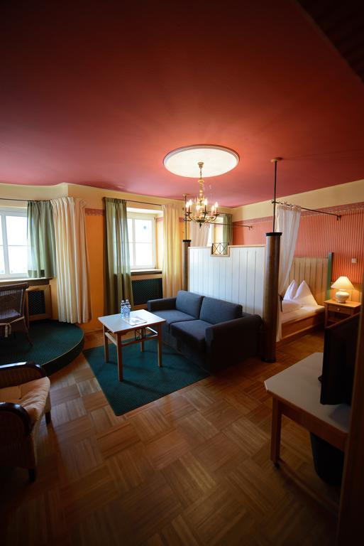 Gasthof Hotel Zweimueller Grieskirchen Room photo
